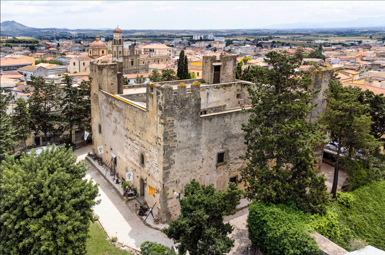 Sanluri: viaggio nel cuore del Campidano tra storia, acciottolati e sapori autentici